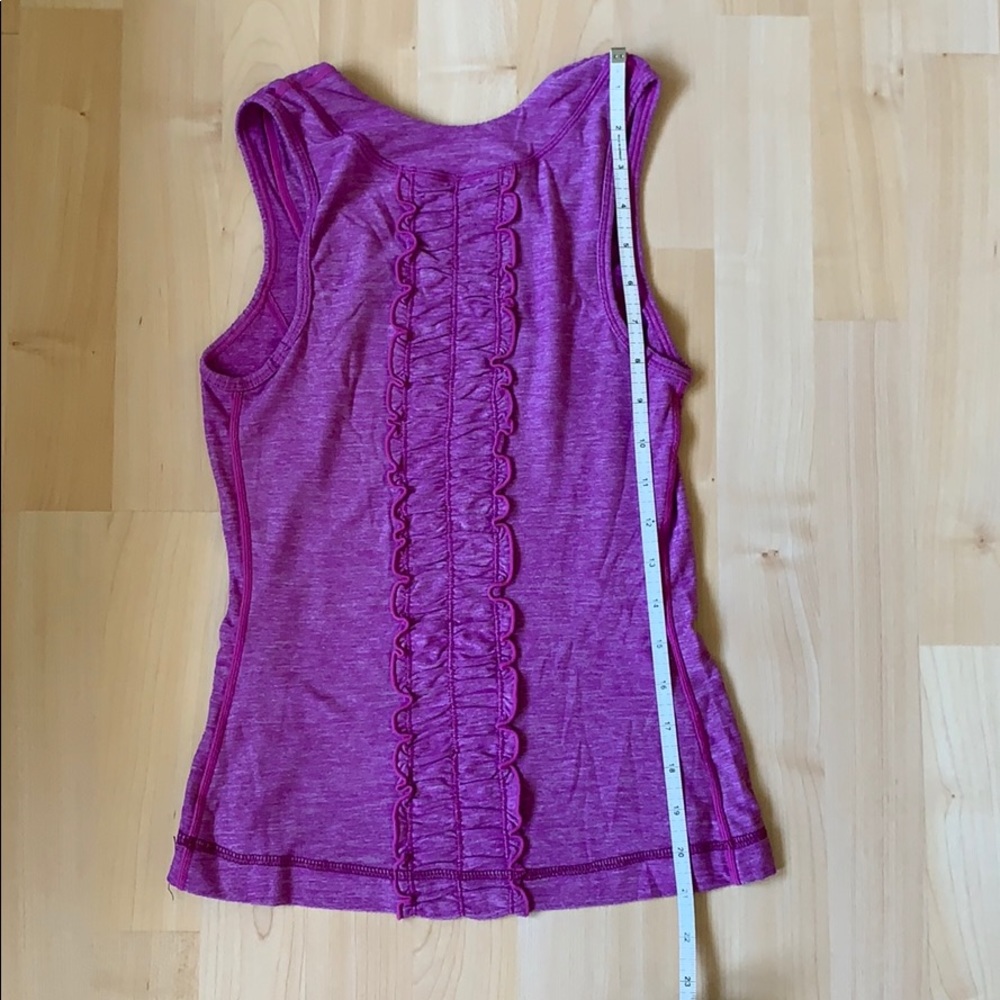 Lululemon dash tank size 2 or 4